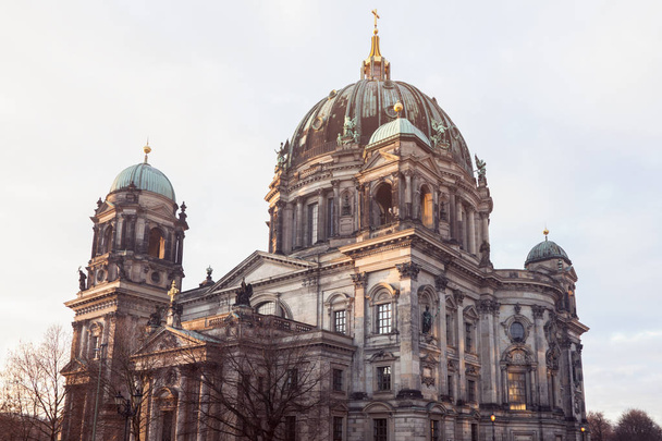 Берлинский собор на закате
 - Фото, изображение