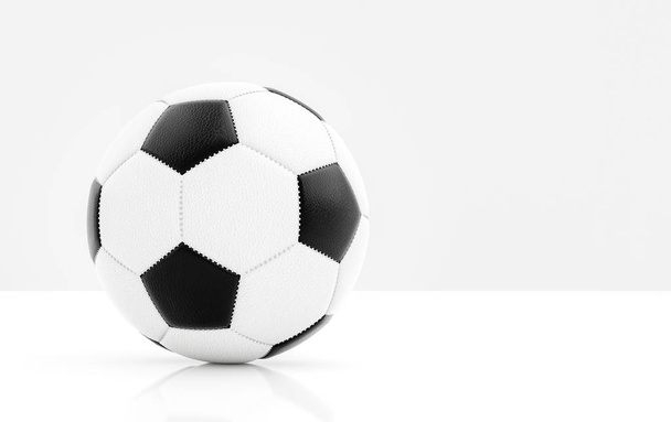 Perinteinen jalkapallo ompelemalla valkoisella pinnalla heijastus ja vaaleanharmaa tausta ja copyspace
 - Valokuva, kuva