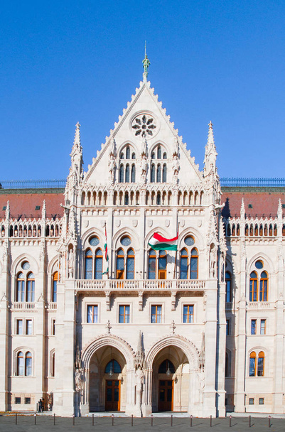 Side entrance of Hungarian Parliament building in Budapest, Hungary - Valokuva, kuva