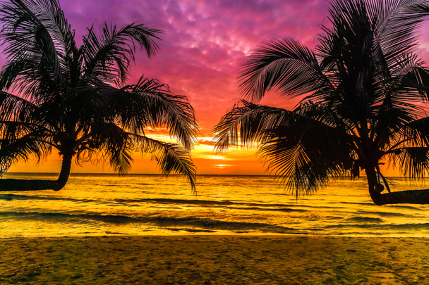 Purple sunset on tropical beach on Koh Kood island in Thailand - Photo, Image
