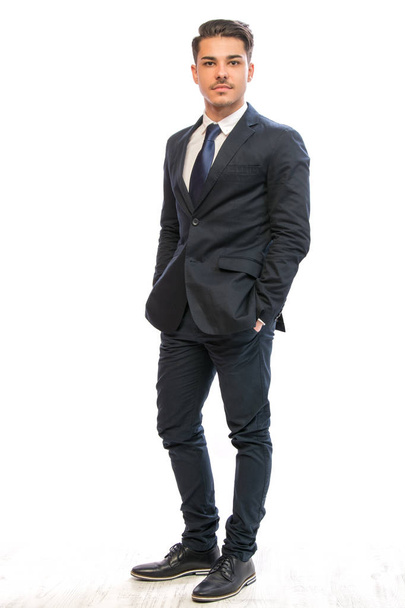 young business man in suit - Zdjęcie, obraz