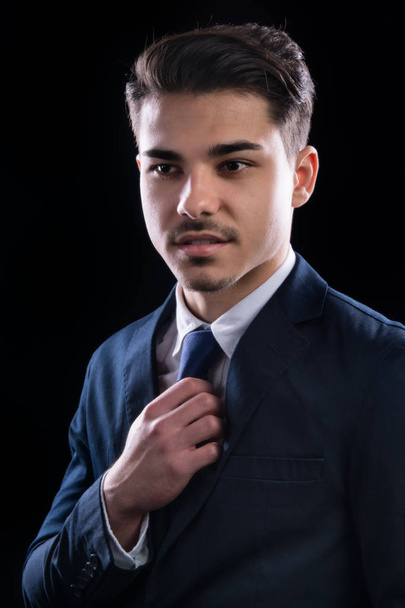 young business man in suit - Fotoğraf, Görsel