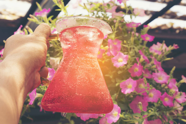 soda alla fragola italiana con ghiaccio, immagine filtro vintage
 - Foto, immagini