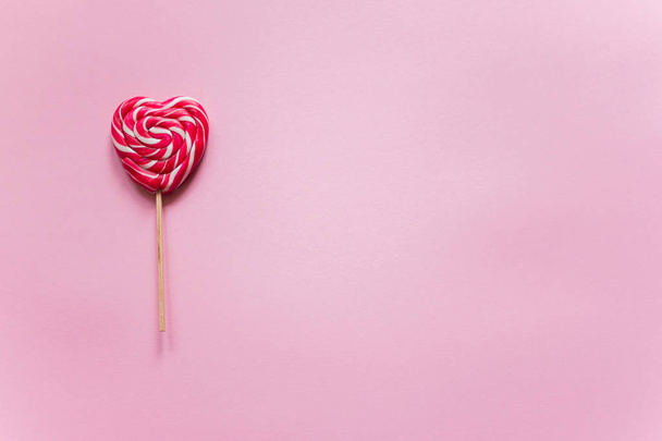 heart in the form of candy - Φωτογραφία, εικόνα