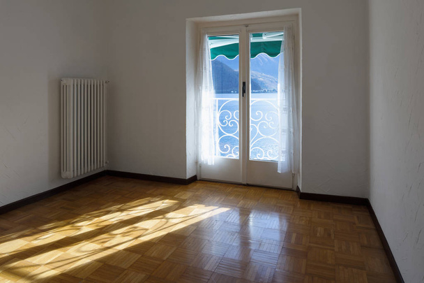 White room with lake view. Nobody inside - Photo, Image