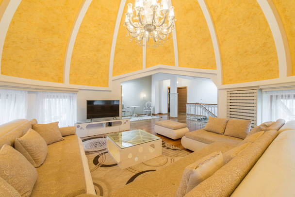 Interiér dómu Luxusní byt vily, obývací pokoj, vyklenuté ce - Fotografie, Obrázek