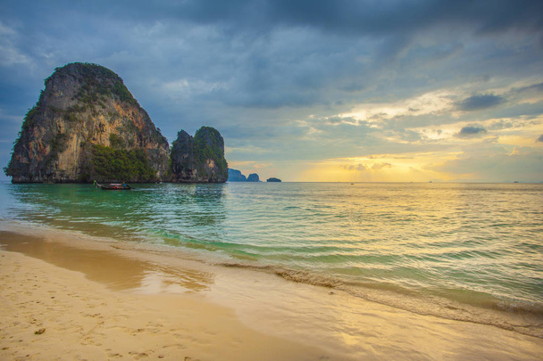 Paradise beach / Railay Bay, Krabi, Tajlandia - Zdjęcie, obraz