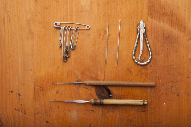 háčkované nástroje, jehly, Spínací špendlík a přizpůsobit nástroje řemesla conce - Fotografie, Obrázek