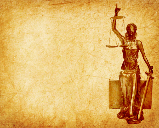 Eski kağıt arka plan, hukuk kavramı üzerinde adalet heykeli - Fotoğraf, Görsel