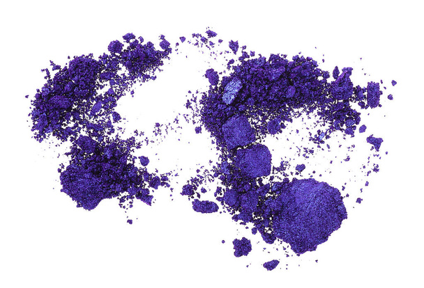 Violet eye shadow crushed cosmetic isolated on white background - Zdjęcie, obraz