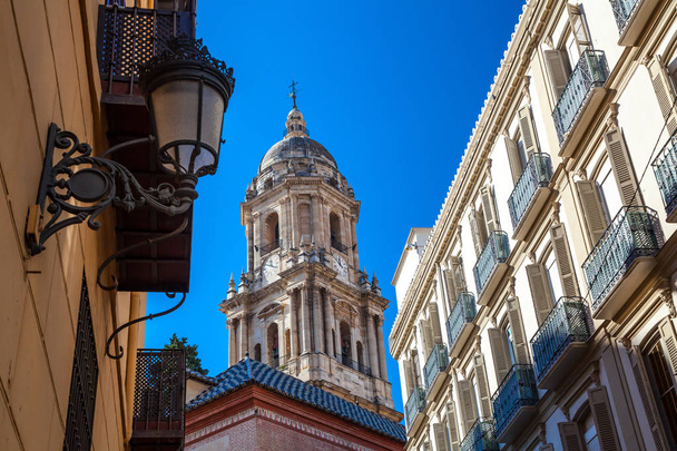 Очаровательная улица Малаги, Испания
 - Фото, изображение