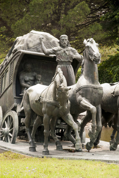 Montevideo - Uruguay - sculpture en bronze de chariot et boeufs
 - Photo, image