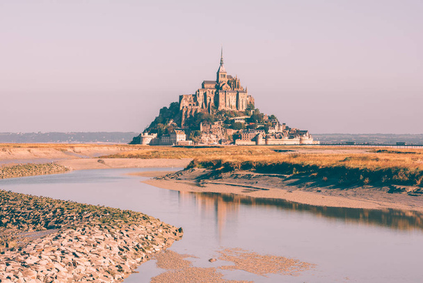 Abadía del Mont Saint Michel
 - Foto, imagen