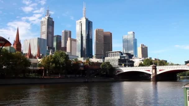 オーストラリア メルボルンの中央ビジネス地区とフェデレーション広場 - 映像、動画