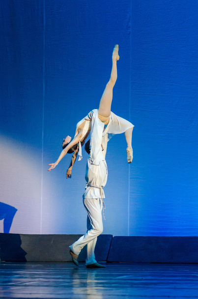 Tanečníci Kateryna Kuhar a Olexander Stoyanov  - Fotografie, Obrázek