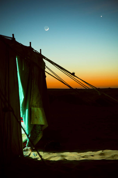 Yönäkymä telttaan Rub Al Khalilla
 - Valokuva, kuva