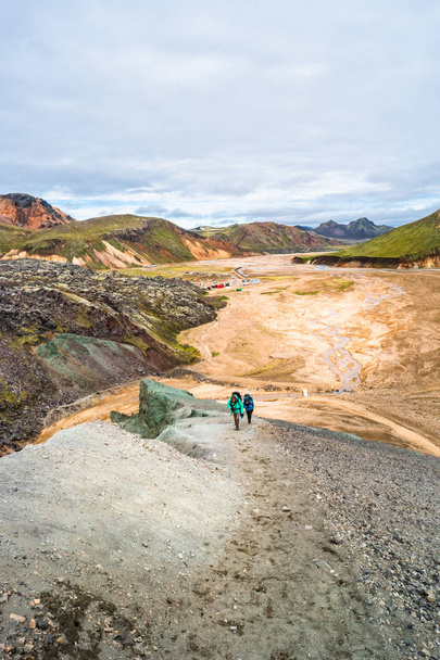 Güzel renkli volkanik dağlar İzlanda'daki Landmannalaugar - Fotoğraf, Görsel