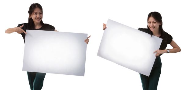Женщина с белым бумажным баннером и свободным местом
 - Фото, изображение