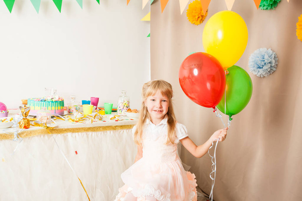 Happy little birthday girl - Фото, зображення