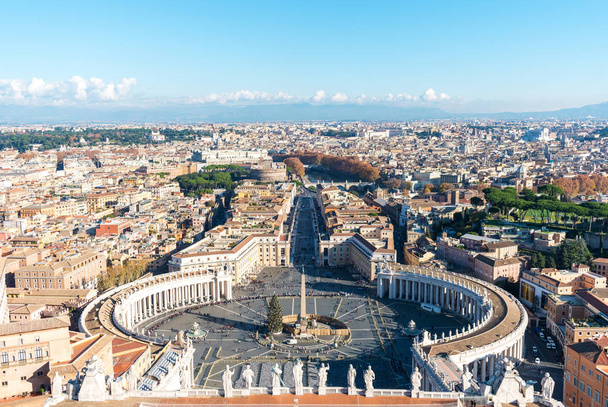 Aerial view of Saint Peter's Square in Vatican and Rome. - Valokuva, kuva