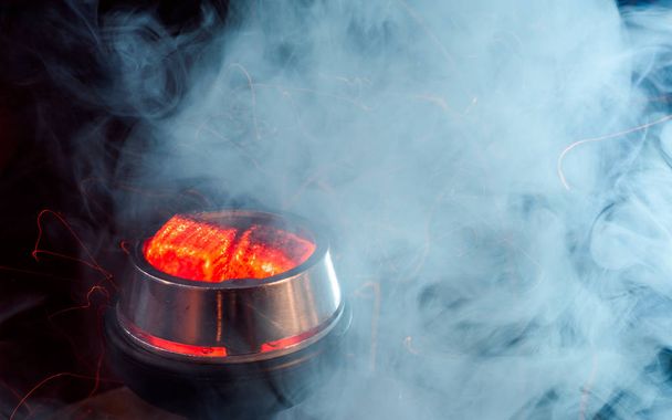 Shisha hookah with red hot coals - Fotoğraf, Görsel