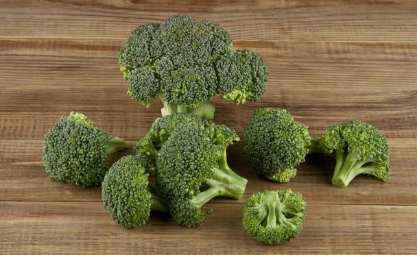 Brokoli ahşap tablo - Fotoğraf, Görsel