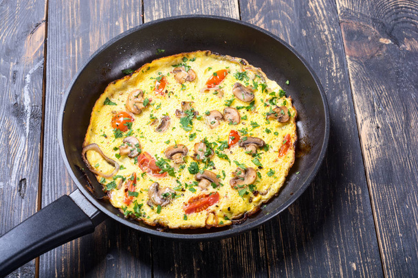 Omelette with mushroom - Foto, Imagen