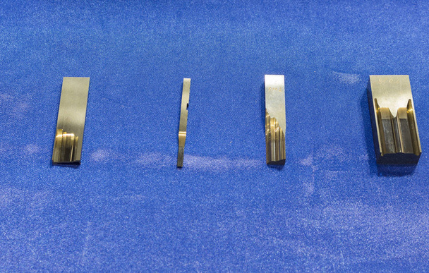 usinage de pièces pour outillage métallique
  - Photo, image