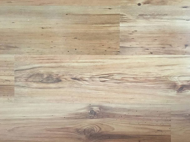 Textura de la superficie del piso de madera suave marrón claro como fondo, parquet de madera. Viejo grunge lavado roble laminado patrón vista superior
. - Foto, Imagen