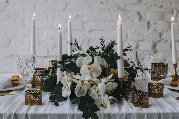 Wedding table setting in rustic style. - Valokuva, kuva