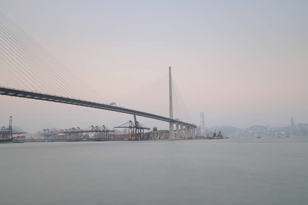Λιθοξόος γέφυρα στο χρόνο ημέρας, Χονγκ Κονγκ - Φωτογραφία, εικόνα