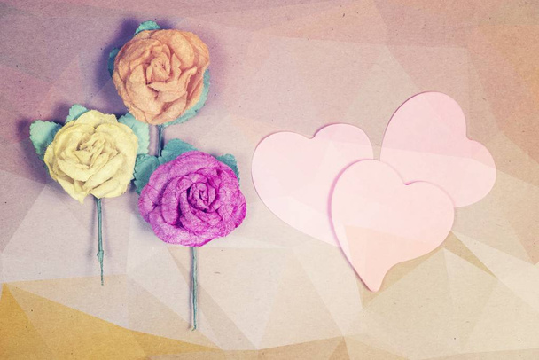 Abstrakter Hintergrund des Valentinstages mit Herzform, Vintage-Filterbild - Foto, Bild