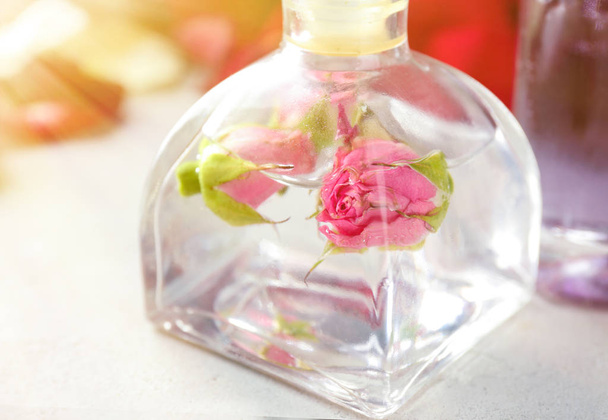 Bottle with perfume oil - Foto, Bild