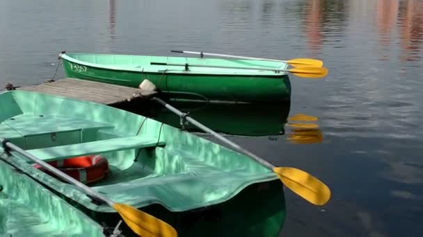 Barco alugar ondulação de água
 - Filmagem, Vídeo