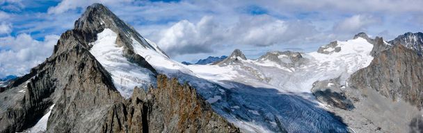 panoramic view of the Bietschhorn as seen form the summit of the Stockhorn - Photo, Image