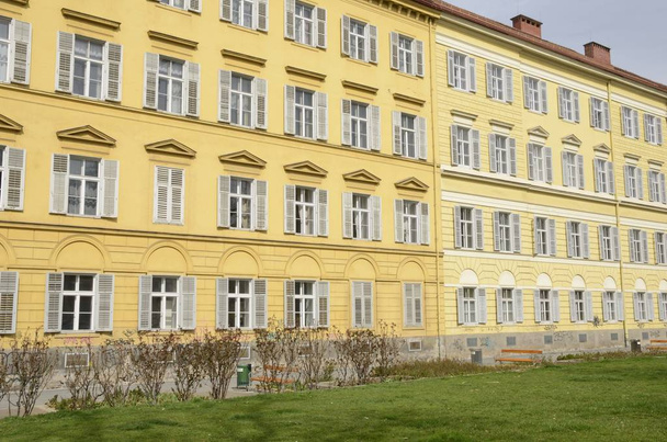Row of yellow buildings - Zdjęcie, obraz