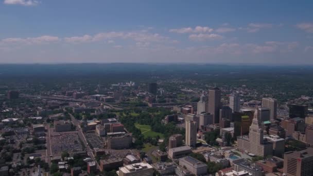 Vídeo aéreo del centro de Hartford en un día soleado
. - Metraje, vídeo