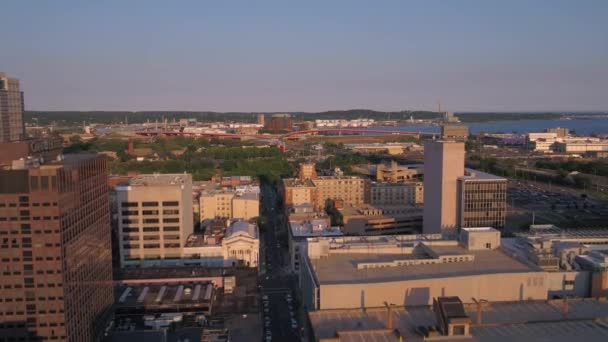 Légi videó a downtown Newhaven naplementekor - Felvétel, videó