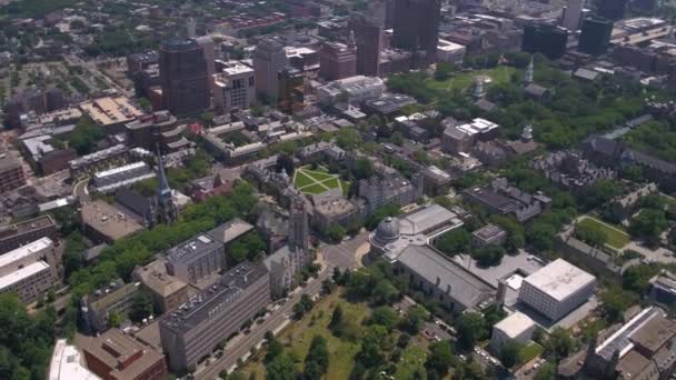 Luchtfoto video van downtown Newhaven op een zonnige dag - Video