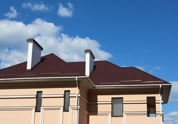 baca ile bir özel ev çatısı - Fotoğraf, Görsel
