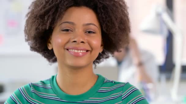 portrait of happy african american woman at office - Záběry, video