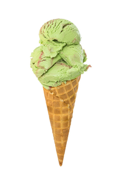 Minttu-vadelma jäätelöä vohveli kartio eristetty valkoinen
   - Valokuva, kuva