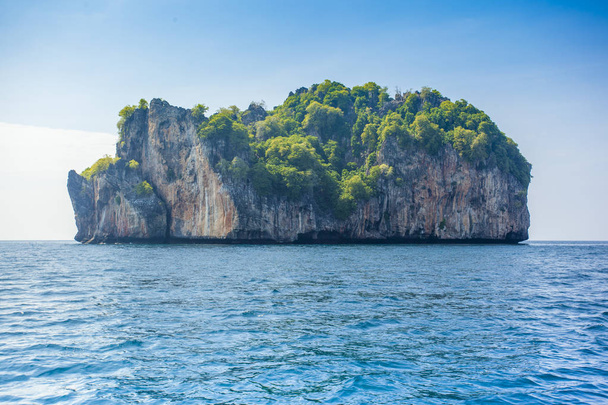 Сценарий моря и острова Таиланда.
 - Фото, изображение