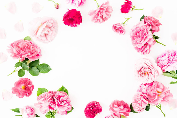 Composición floral con flores rosadas. Piso tendido, Vista superior
. - Foto, Imagen