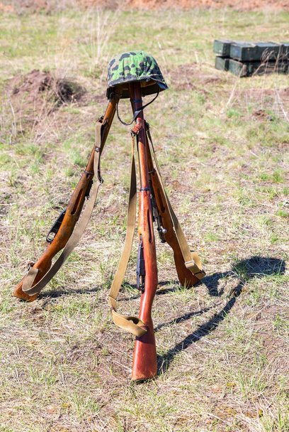 Винтажные российские военные винтовки (система Мосина, модель 1938 года) и
 - Фото, изображение