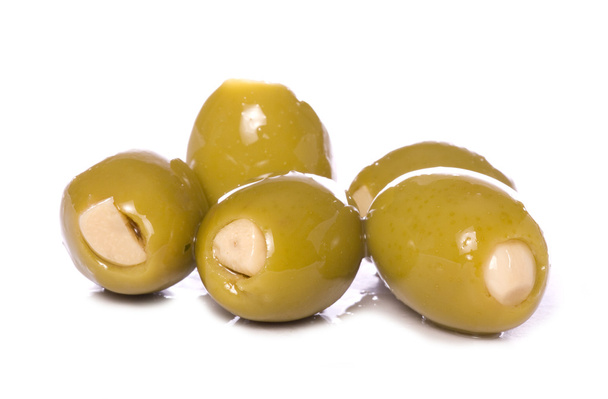 česnek zelené olivy plněné výřez - Fotografie, Obrázek