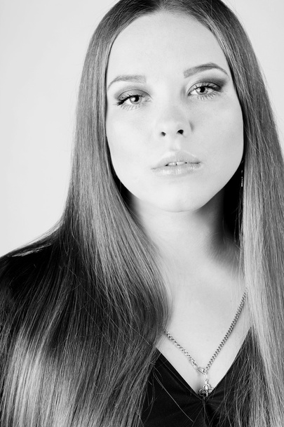 Black and white portrait of a beautiful girl - Zdjęcie, obraz