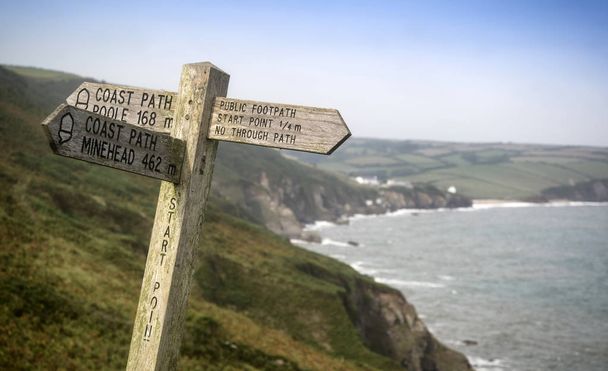 Genel patika waymarker tabelasını Cornwall tr başlangıç noktasında - Fotoğraf, Görsel
