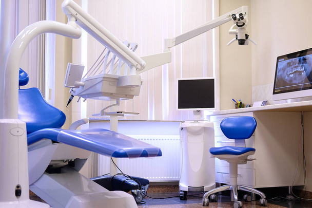 Concept interior of new modern dental clinic office. Dental equipment - Foto, Bild