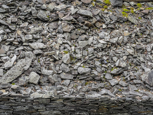 hand-made rock wall  - 写真・画像